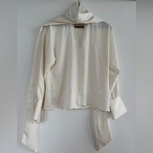 Exquisite Banana Republic Cream Blouse with Scarf Detail